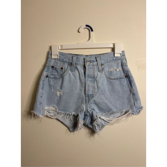 Levis 501 Short - Picture 1 of 5